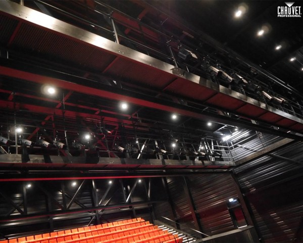 Theatre De Blauwe Kei Becomes First 100% LED Theatre In The Netherlands With CHAUVET Pro Ovations