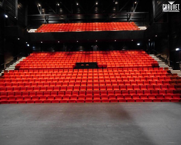 Theatre De Blauwe Kei Becomes First 100% LED Theatre In The Netherlands With CHAUVET Pro Ovations