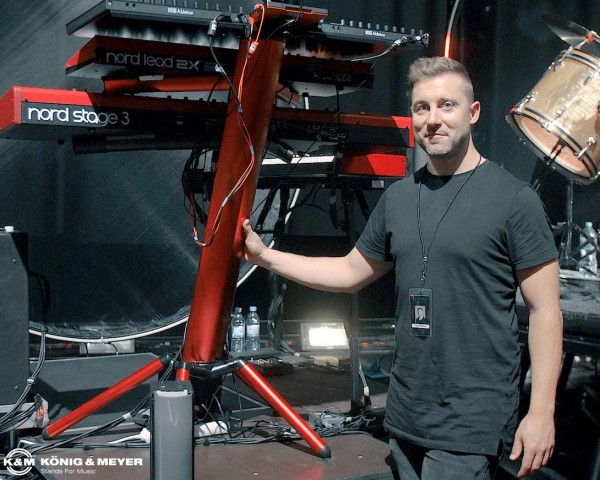 K&M's Special Edition Red Spider Pro on tour with Rea Garvey