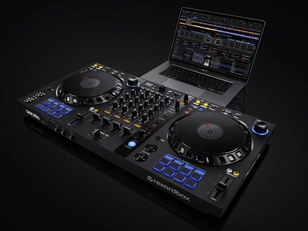 Flex Your Boundaries: Meet the Pioneer DJ DDJ-FLX6