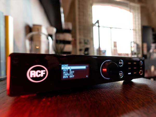 The Digital Matrix Amplifier series from RCF is a range of highly efficient and compact, ½ rack power amps equipped with powerful DSP features